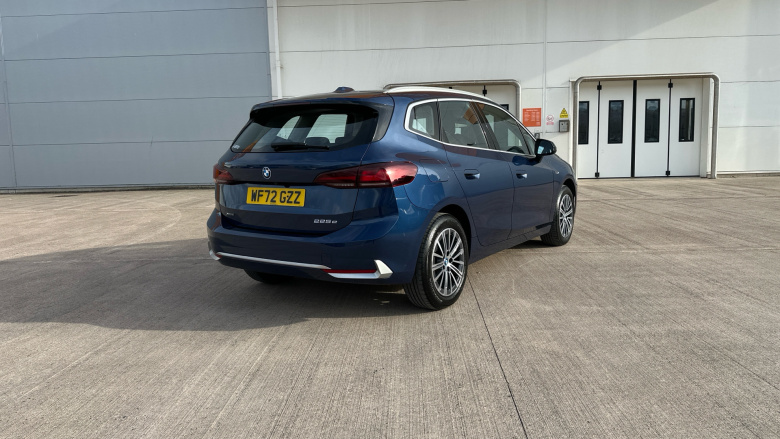 BMW 2 Series 225e xDrive Luxury 5dr DCT Hatchback